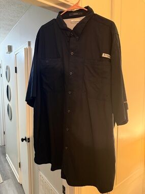 Columbia Black Short Sleeve Fishing Shirt